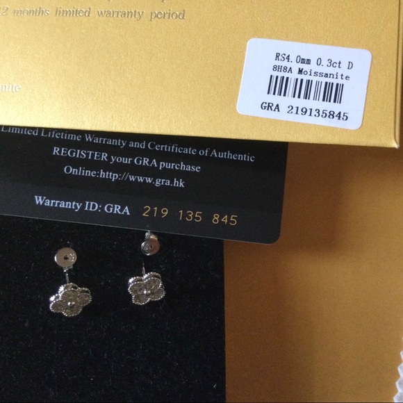 .30CARAT Diamond Moissanite Studs - Picture 10 of 12